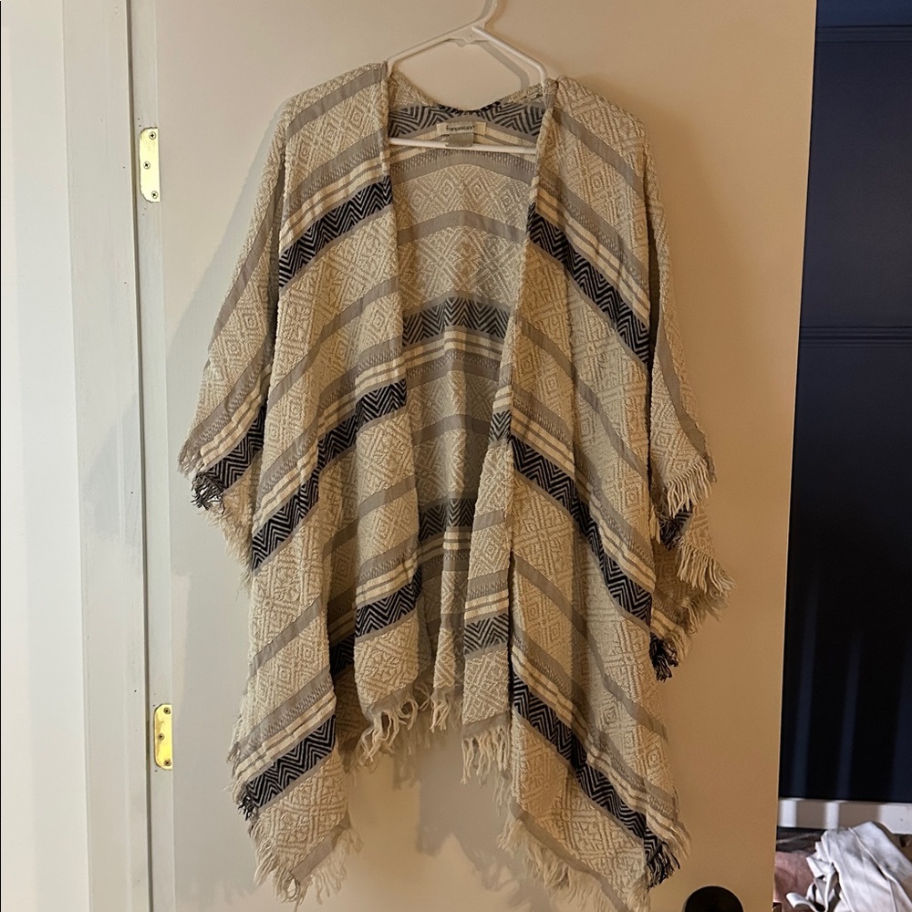 Francesca's Collections Geometric Knit Poncho